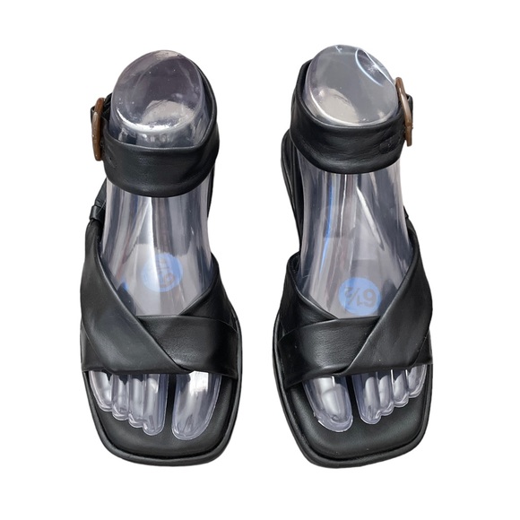 Vince Reza Ankle Strap Sandals NEW - Picture 2 of 6